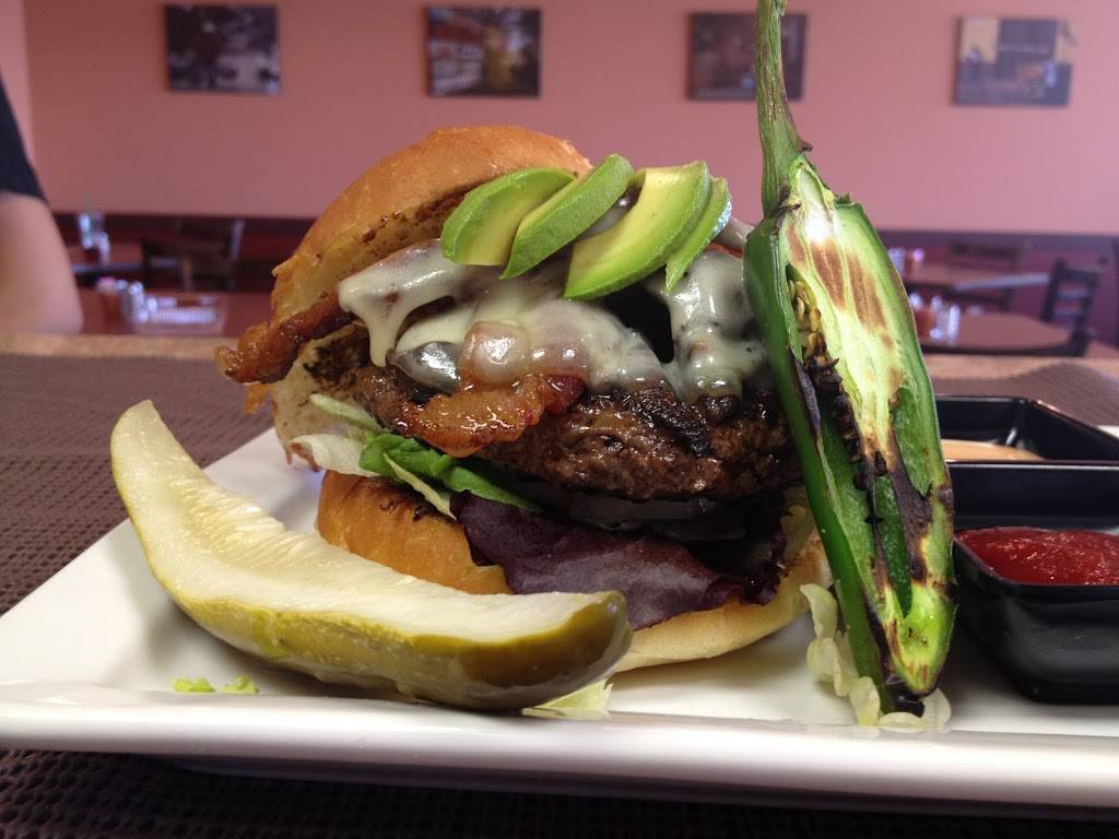 Flamez Bistro | restaurant | 9821 Montgomery Blvd NE STE C, Albuquerque, NM 87111, USA | 5052750522 OR +1 505-275-0522