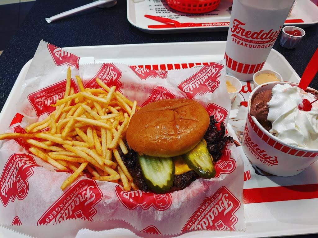 Freddys Frozen Custard & Steakburgers | restaurant | 863 Arlington Ridge E, Akron, OH 44312, USA | 2345713303 OR +1 234-571-3303