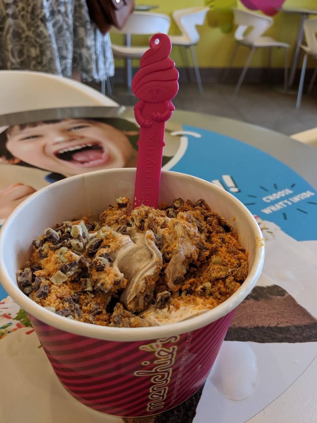 Menchies Frozen Yogurt | bakery | 3155 Ann Arbor-Saline Rd Ste B, Ann Arbor, MI 48103, USA | 7342221125 OR +1 734-222-1125