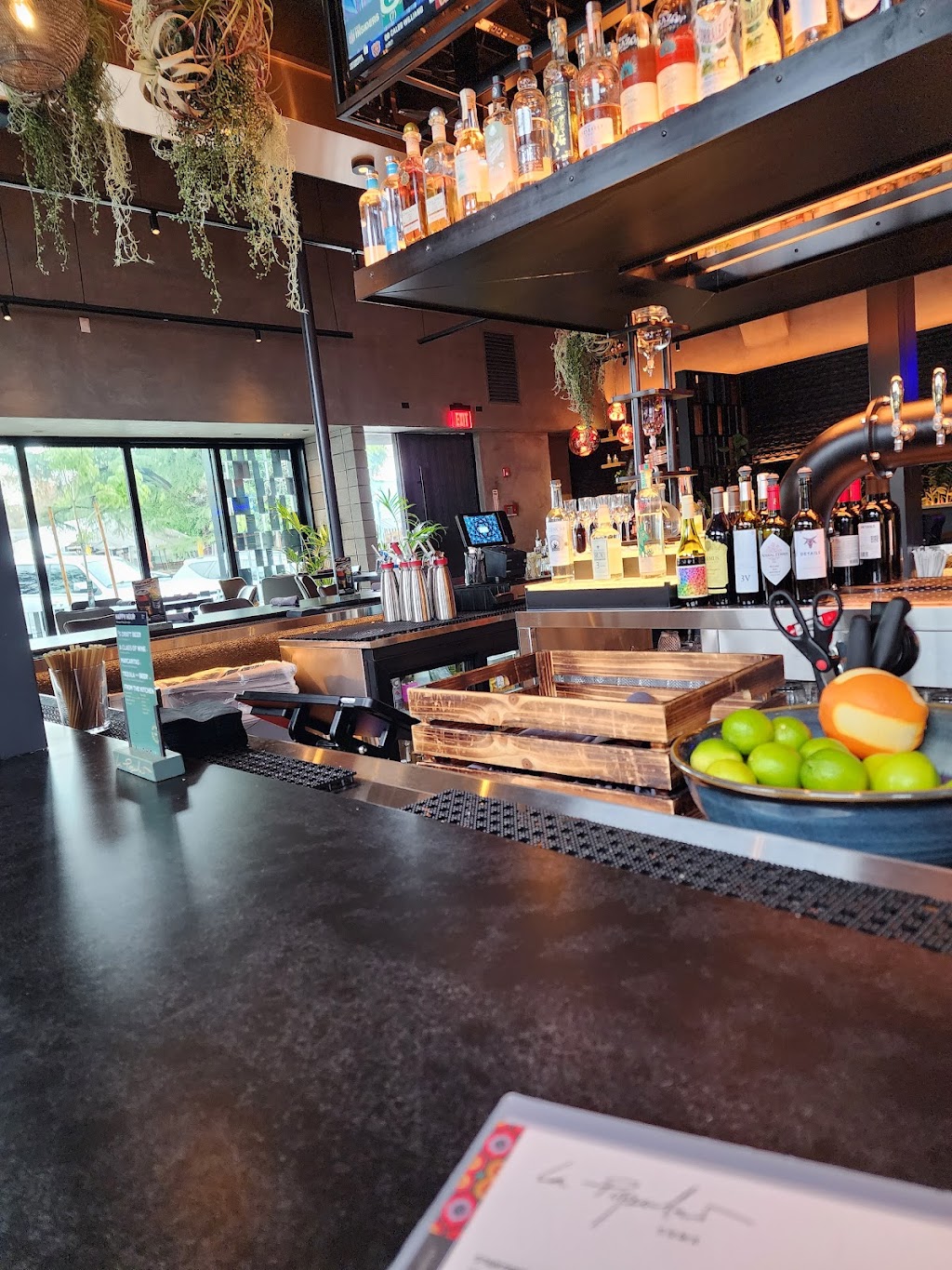 La Popular | restaurant | 235 N Yale Ave, Claremont, CA 91711, USA | 9095272645 OR +1 909-527-2645