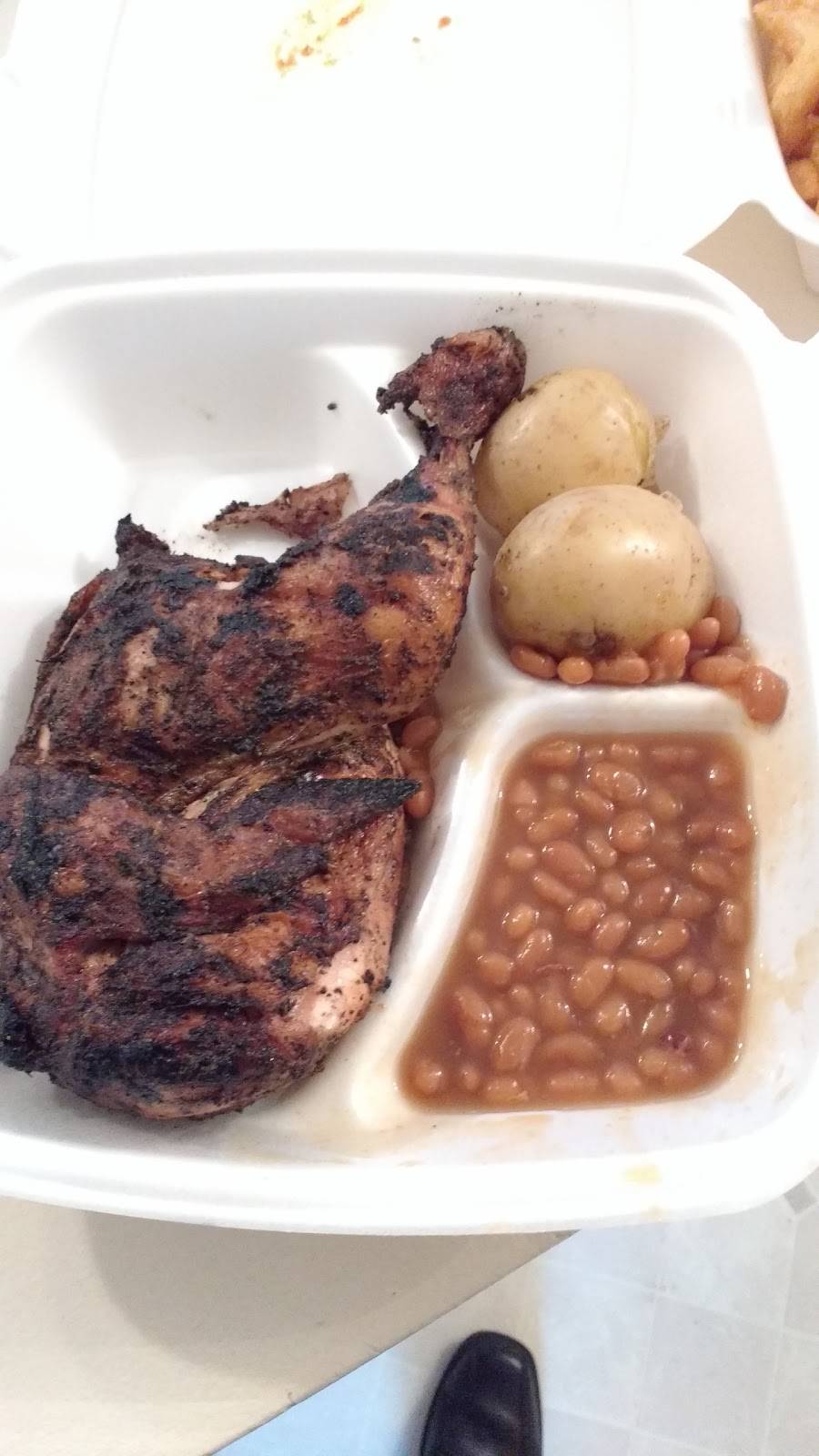 Pete Mondis BBQ | restaurant | 9300 River Rd, Marcy, NY 13403, USA | 3157230057 OR +1 315-723-0057