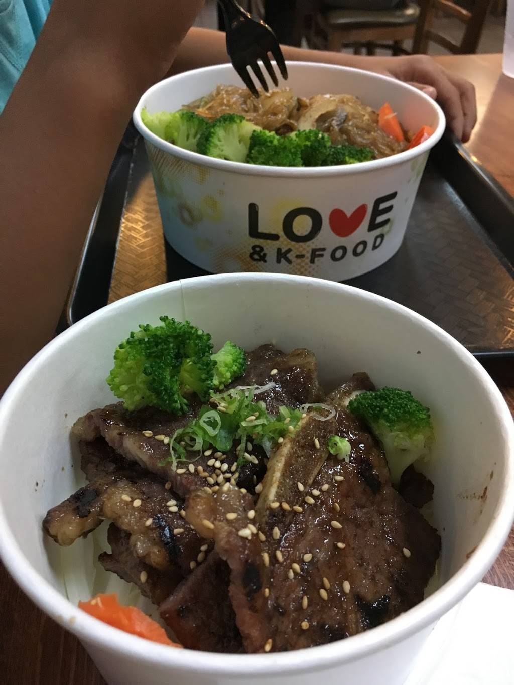 Emily Grill | restaurant | 10020 Venice Blvd, Culver City, CA 90232, USA | 3102027770 OR +1 310-202-7770