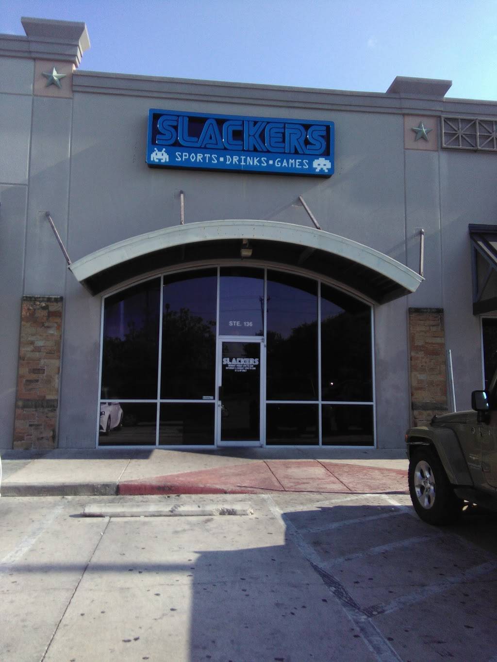 Slackers Sports Bar - Northstar | restaurant | 126 W Rector, San Antonio, TX 78216, USA | 2108452603 OR +1 210-845-2603