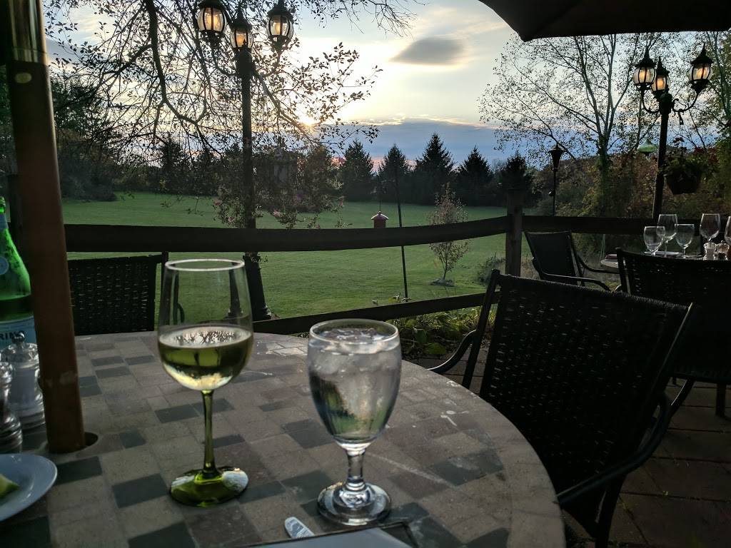 Joelles French Bistro | restaurant | 4423 State St, Skaneateles, NY 13152, USA | 3156853063 OR +1 315-685-3063