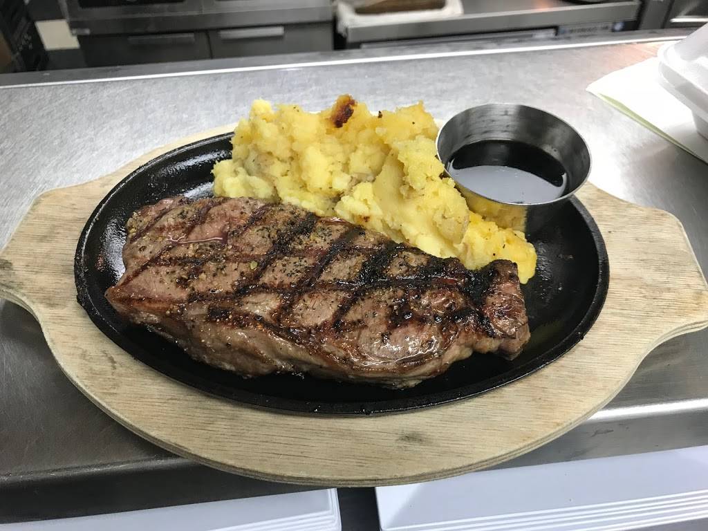 National Pizza Pub and Grille | restaurant | 5501 W National Ave, West Milwaukee, WI 53214, USA | 4146714224 OR +1 414-671-4224