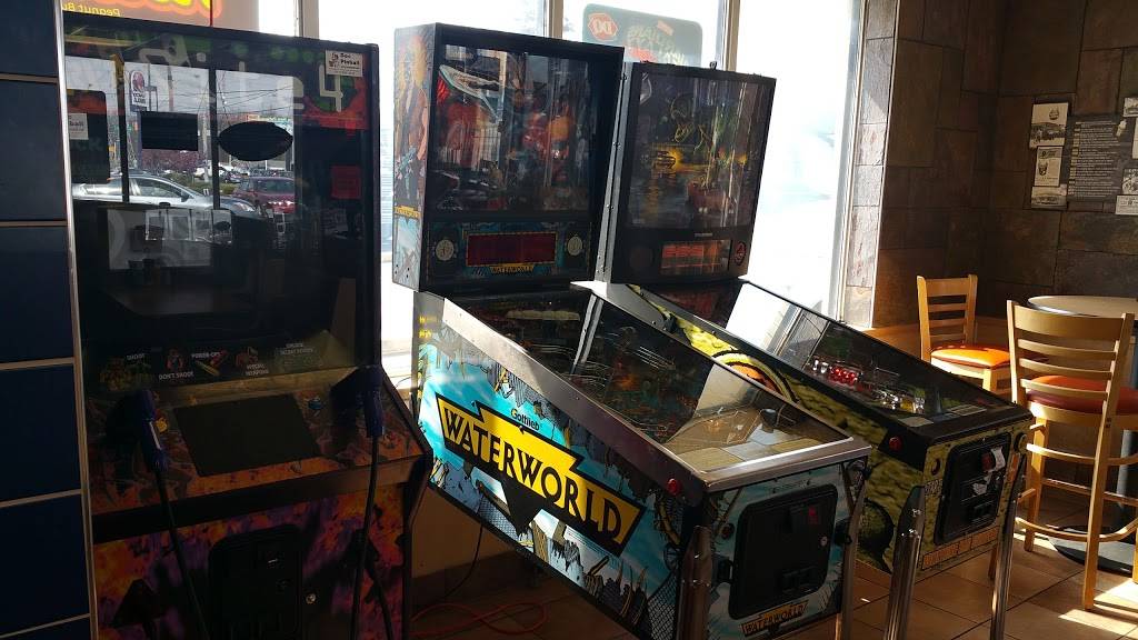 Dairy Queen Grill & Chill | restaurant | 2935 W 71st St, Indianapolis, IN 46268, USA | 3173410214 OR +1 317-341-0214