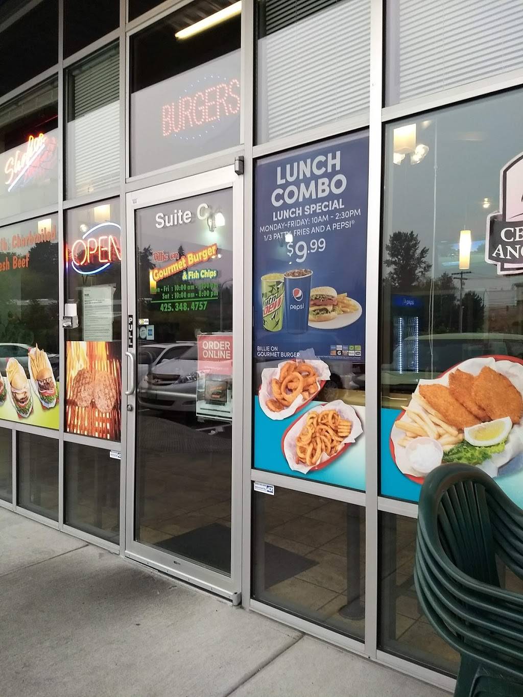 Billie On Gourmet Burger | restaurant | 7405 Hardeson Rd, Everett, WA 98203, USA | 4253484757 OR +1 425-348-4757