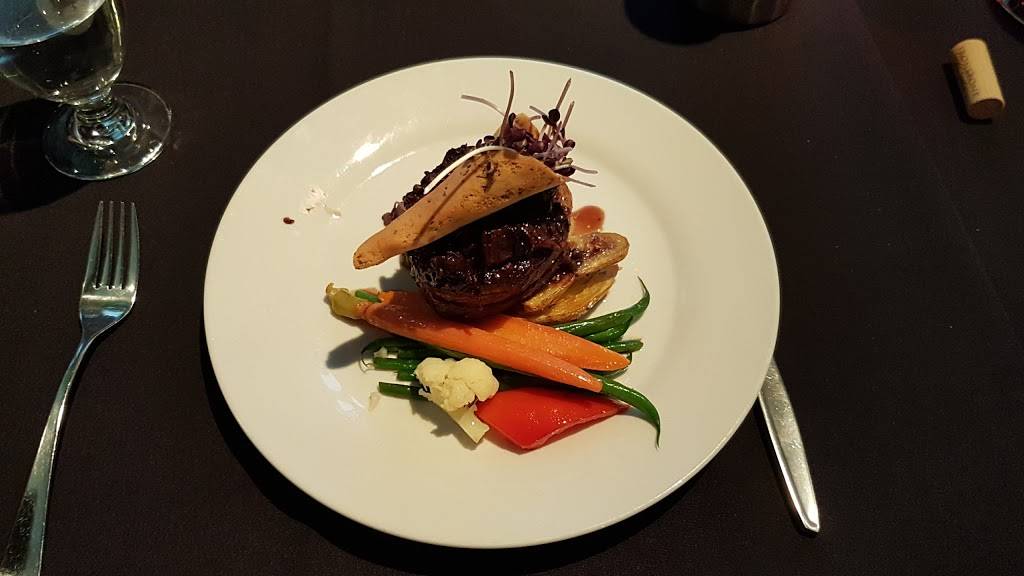 Urban Dish Grill & Wine Bar | restaurant | 367 Yonge St, Barrie, ON L4N 4C9, Canada | 7057978909 OR +1 705-797-8909