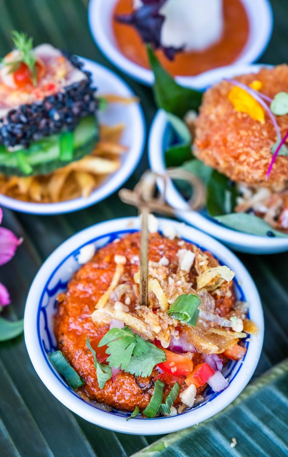 Farmhouse Kitchen Thai Cuisine | restaurant | 3354 SE Hawthorne Blvd, Portland, OR 97214, USA | 5034328115 OR +1 503-432-8115