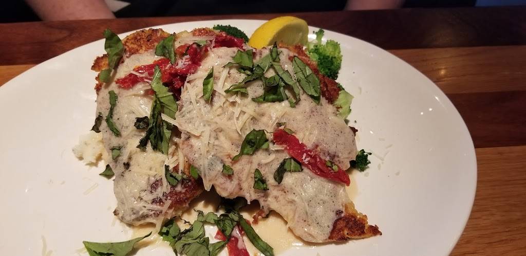 BJs Restaurant & Brewhouse | restaurant | 401 The Bridge St Ste 120, Huntsville, AL 35806, USA | 2566848080 OR +1 256-684-8080