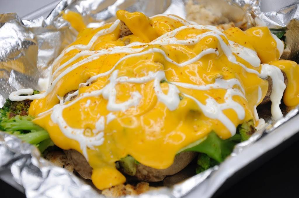 LiFE | restaurant | 3858 W Madison St, Chicago, IL 60624, USA | 7738189548 OR +1 773-818-9548