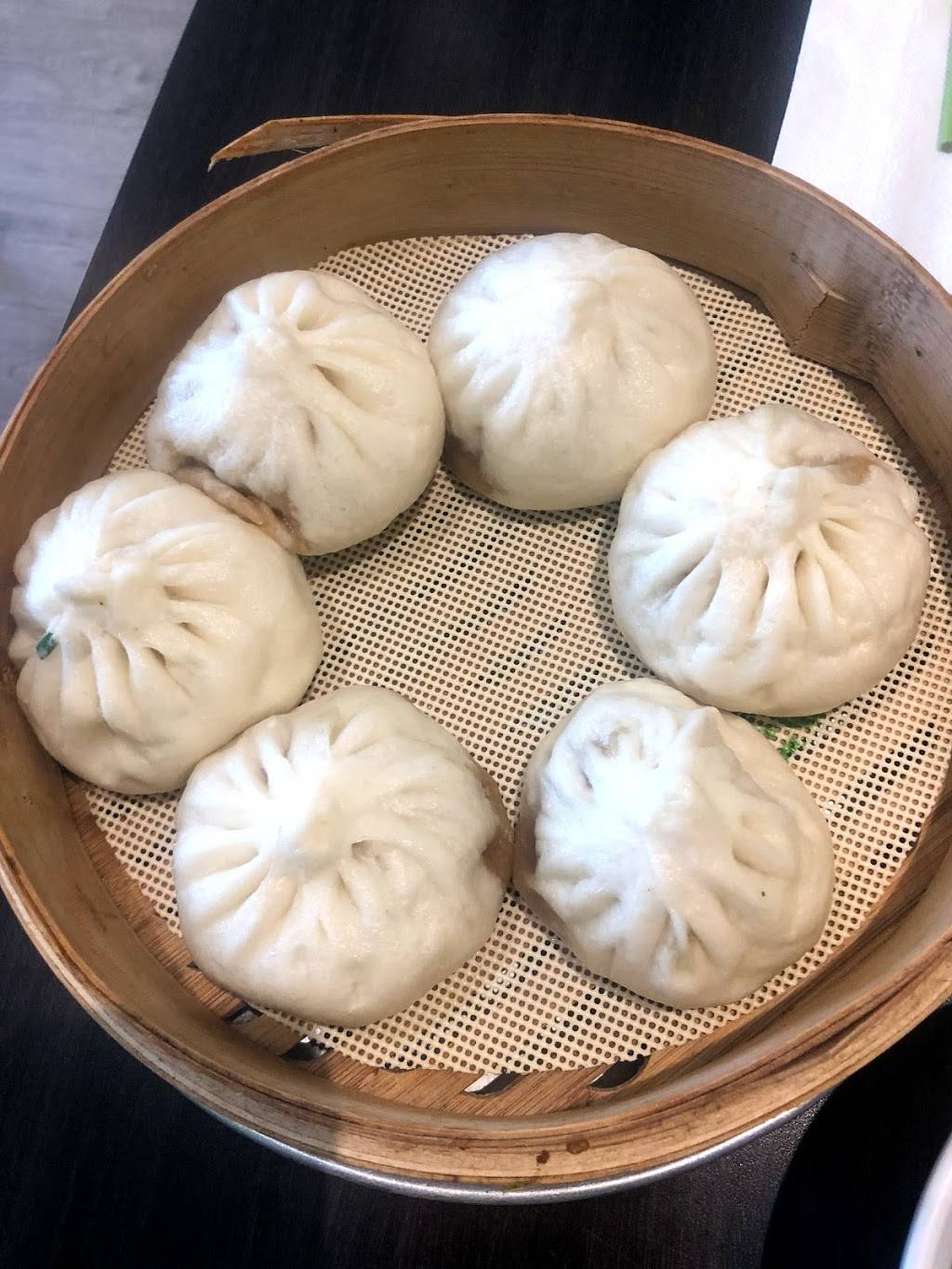 Qing Feng Bun | restaurant | 3278 Midland Ave d105, Scarborough, ON M1V 0C9, Canada | 6473456633 OR +1 647-345-6633