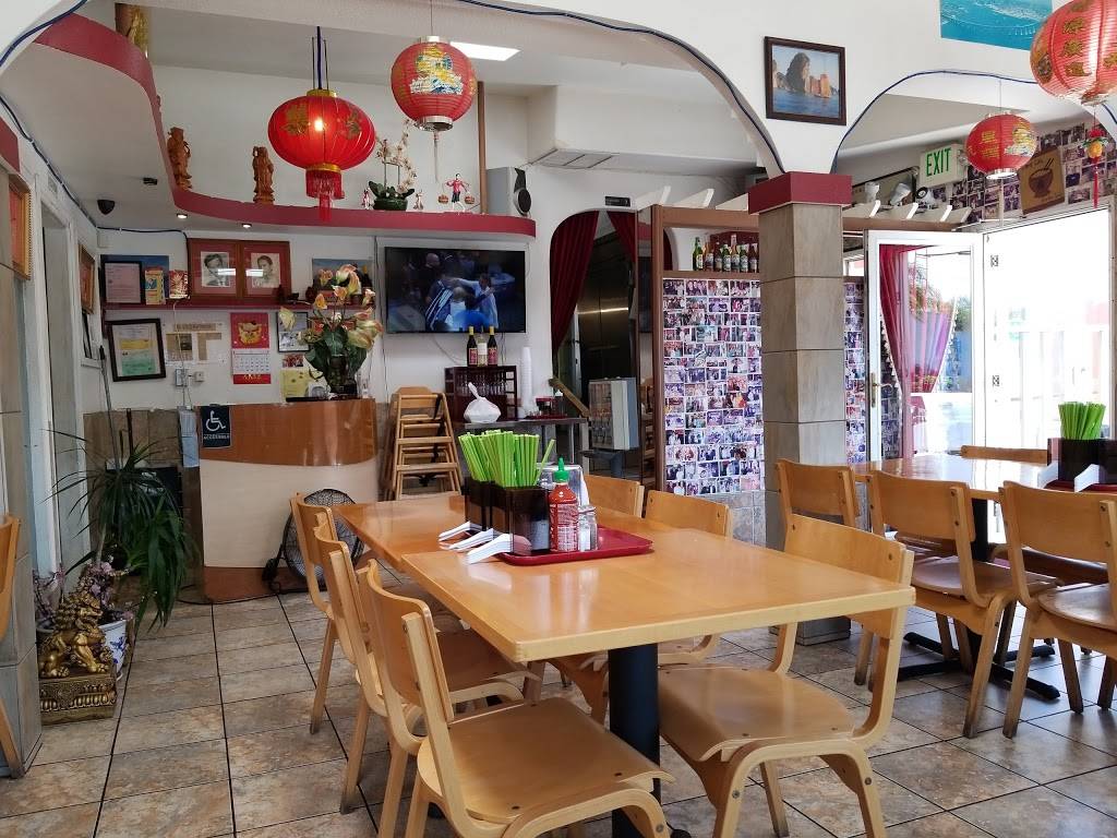 Pho Sao Bien Restaurant | restaurant | 1958 Garnet Ave, San Diego, CA 92109, USA | 8582729612 OR +1 858-272-9612