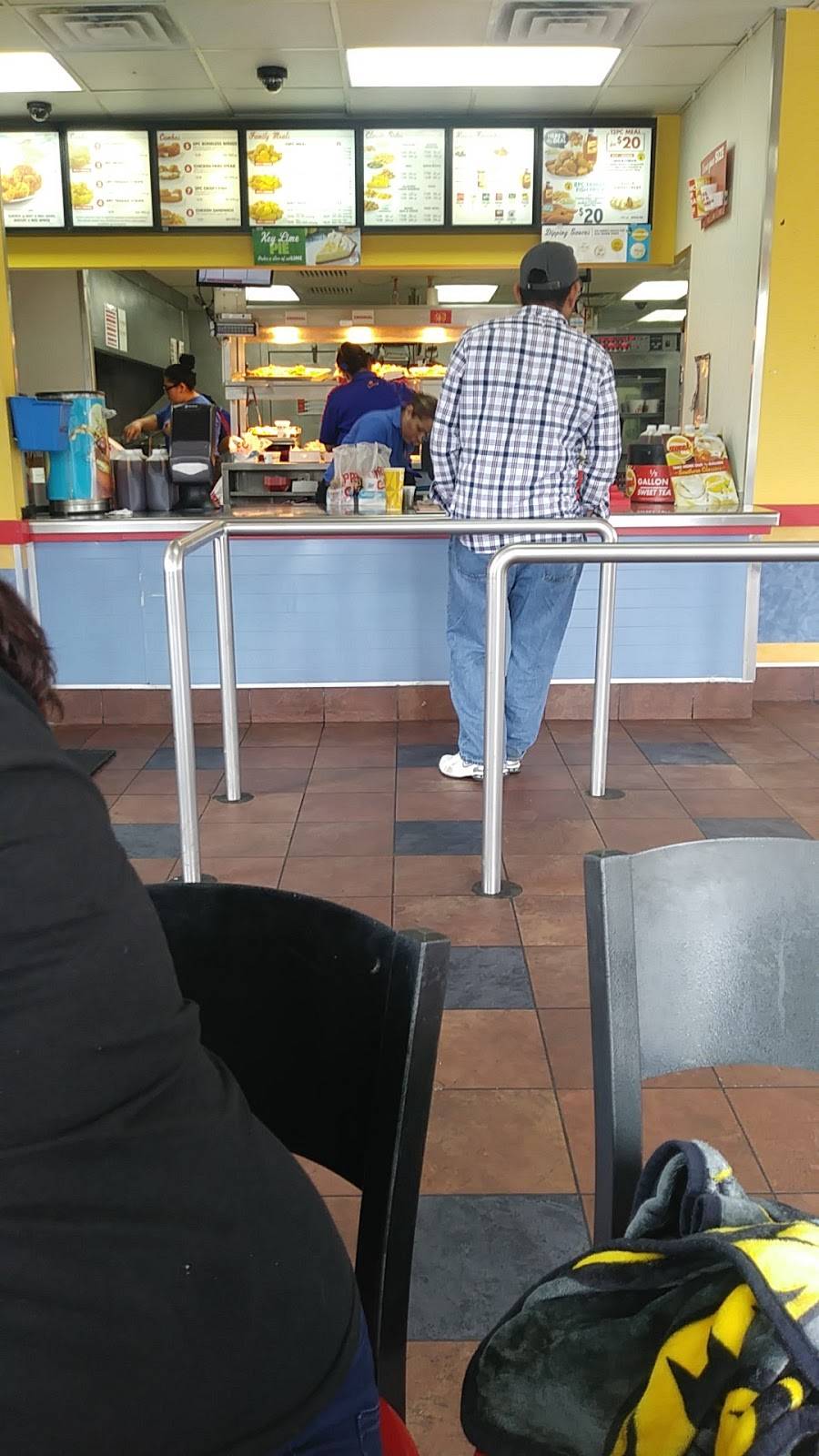 Churchs Chicken | restaurant | 1209 Steves Ave, San Antonio, TX 78210, USA | 2105329112 OR +1 210-532-9112