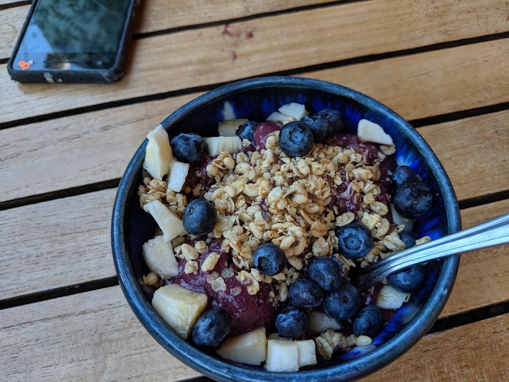 Mana Bowls Acai Cafe | restaurant | 1930 Sir Francis Drake Blvd, Fairfax, CA 94930, USA | 4155215921 OR +1 415-521-5921