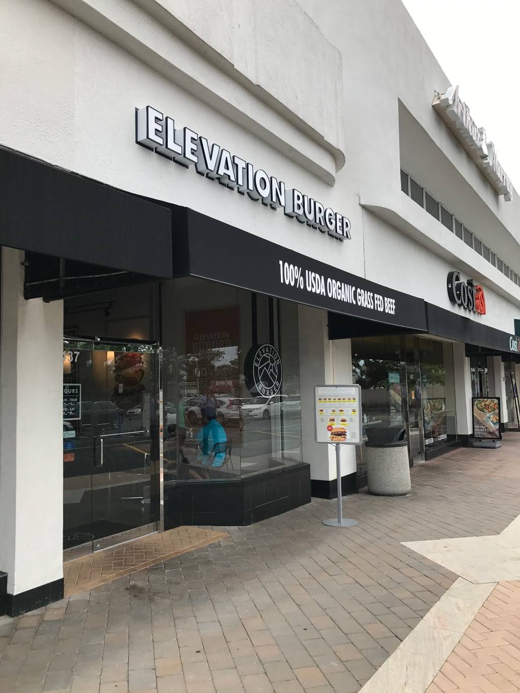 Elevation Burger | restaurant | 437 S Oyster Bay Rd, Plainview, NY 11803, USA | 5164338070 OR +1 516-433-8070