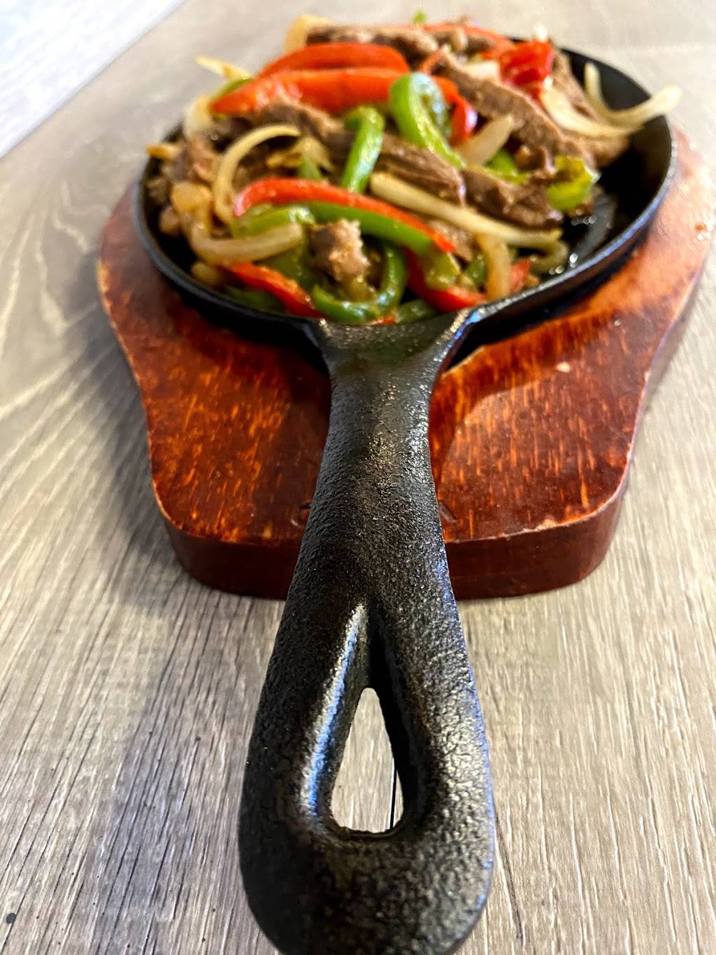 Fajitas Heights | restaurant | 2025 N Durham Dr Suite A, Houston, TX 77008, USA | 8326493374 OR +1 832-649-3374