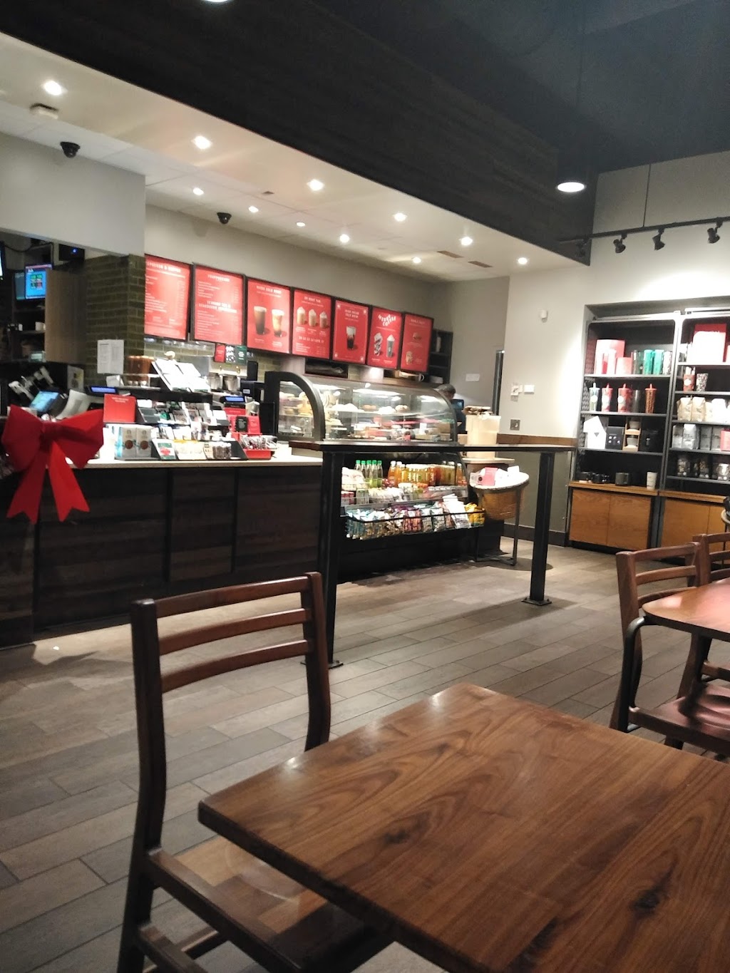 Starbucks | cafe | 16301 Chenal Pkwy, Little Rock, AR 72223, USA | 5018213338 OR +1 501-821-3338