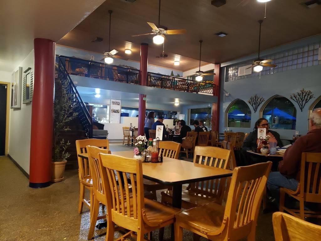 Demos Greek Food | restaurant | 2501 N St Marys St, San Antonio, TX 78212, USA | 2107327777 OR +1 210-732-7777