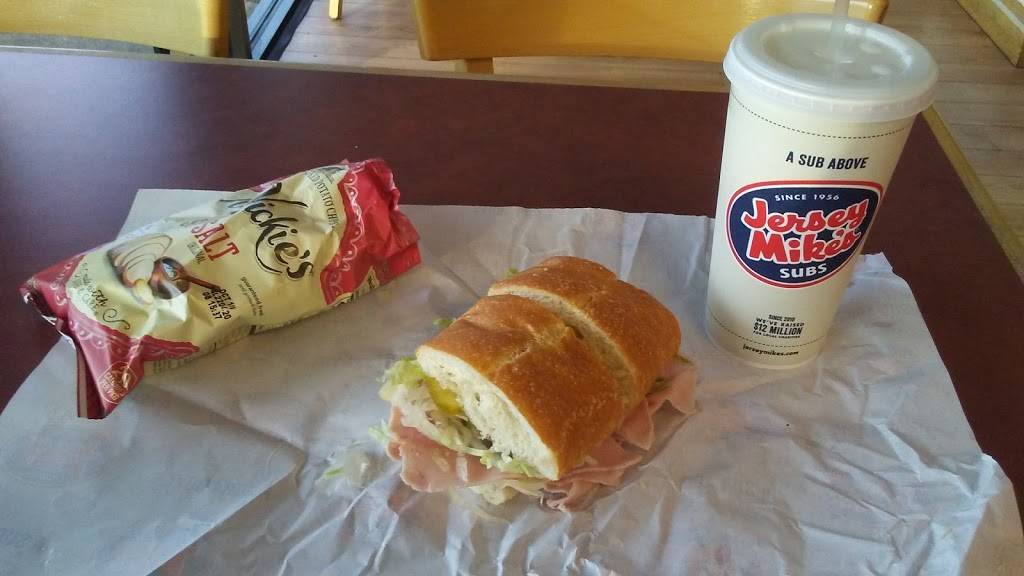 Jersey Mikes Subs | meal takeaway | 10266 Shelbyville Rd, Louisville, KY 40223, USA | 5022441991 OR +1 502-244-1991
