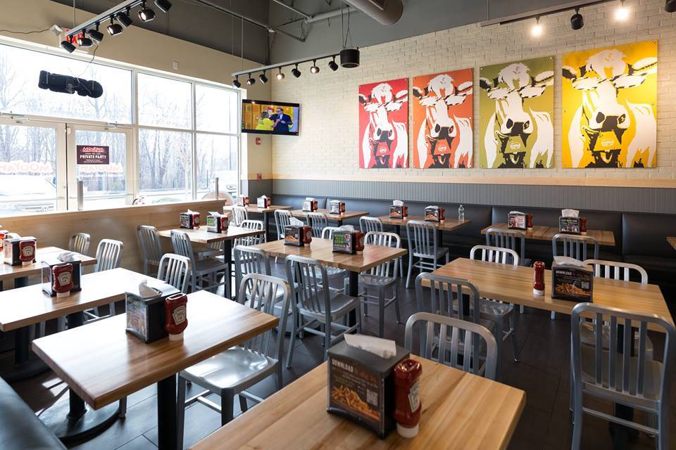 MOOYAH Burgers, Fries and Shakes | restaurant | 321 School St Suite 140, Mansfield, MA 02048, USA | 5086183095 OR +1 508-618-3095