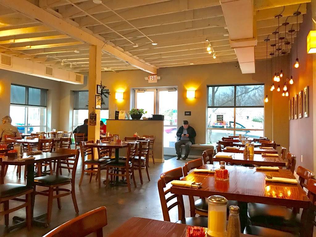 Spice | restaurant | 411 W Magnolia Ave, Fort Worth, TX 76104, USA | 8179841800 OR +1 817-984-1800