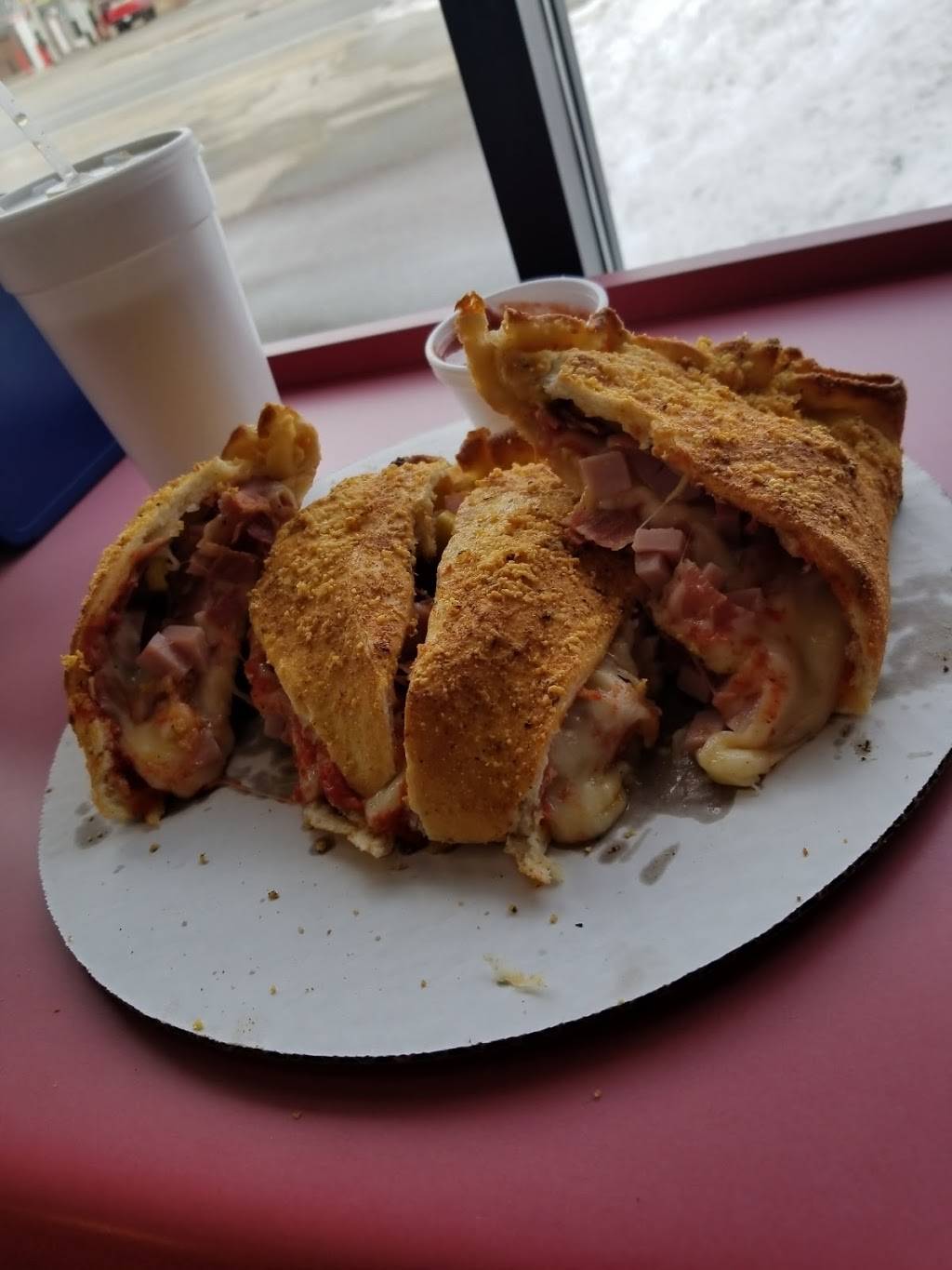 Mancinos Pizza & Grinders | restaurant | 707 N Mitchell St, Cadillac, MI 49601, USA | 2317756558 OR +1 231-775-6558