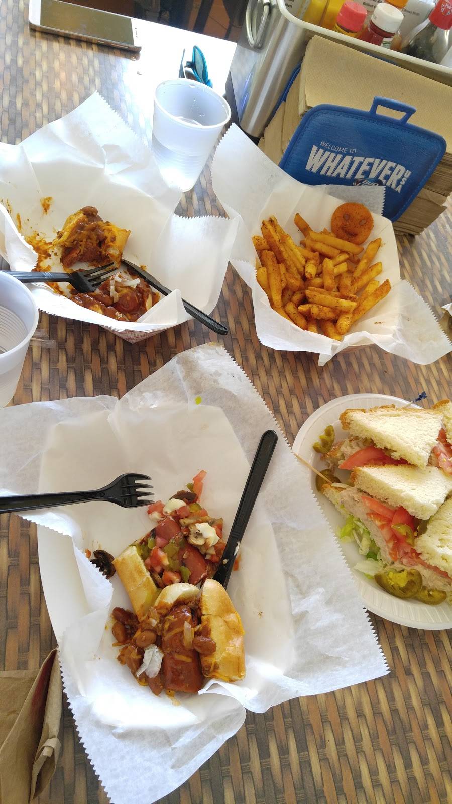 Smileys Snack Shack | meal takeaway | 3700 Gulf Blvd, St Pete Beach, FL 33706, USA | 7278036885 OR +1 727-803-6885