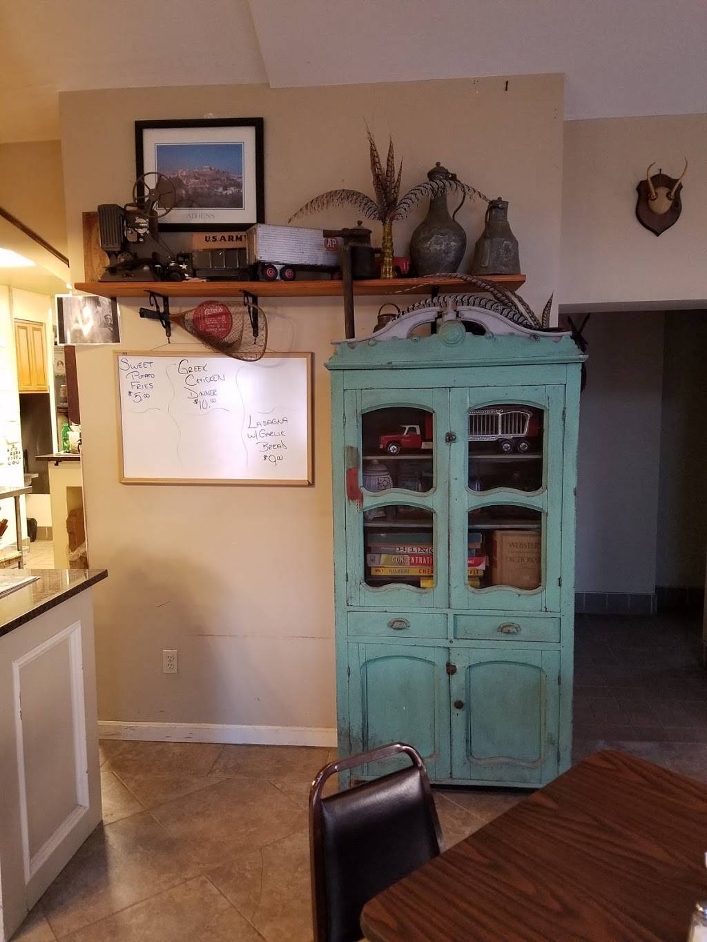 Athens Pizza | restaurant | 26 Sturbridge Rd, Brimfield, MA 01010, USA | 4132459437 OR +1 413-245-9437