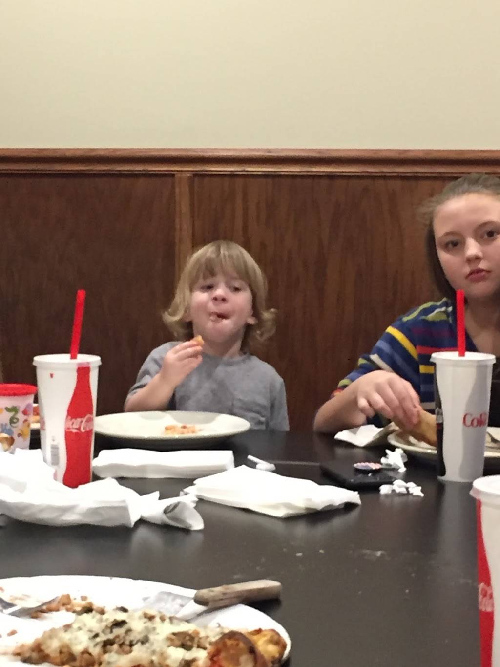 Danny Boys Pizza & More | restaurant | 830 W Main St, Geneseo, IL 61254, USA | 3099442000 OR +1 309-944-2000