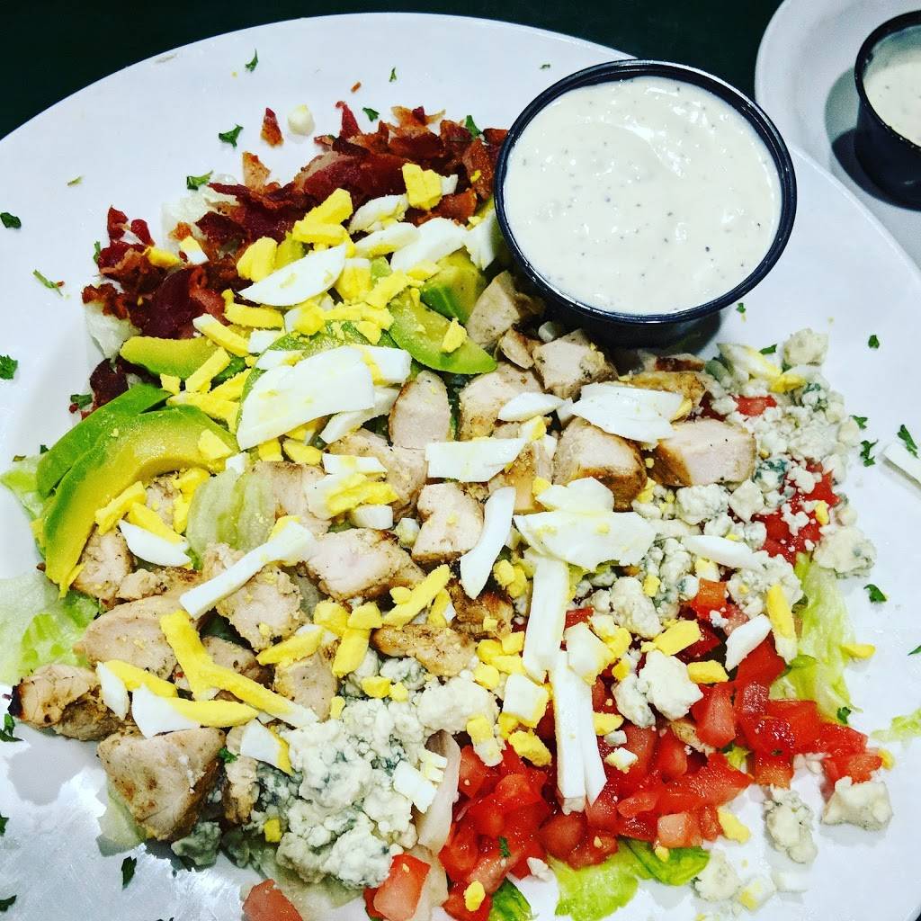 Gators Dockside | restaurant | 1200 Oakley Seaver Dr, Clermont, FL 34711, USA | 3522421825 OR +1 352-242-1825