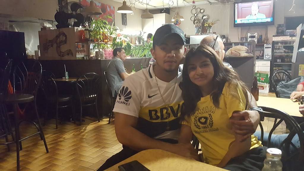 Cafe Las Americas | restaurant | 2260 Keele St, North York, ON M6M 3Y9, Canada | 4162469911 OR +1 416-246-9911