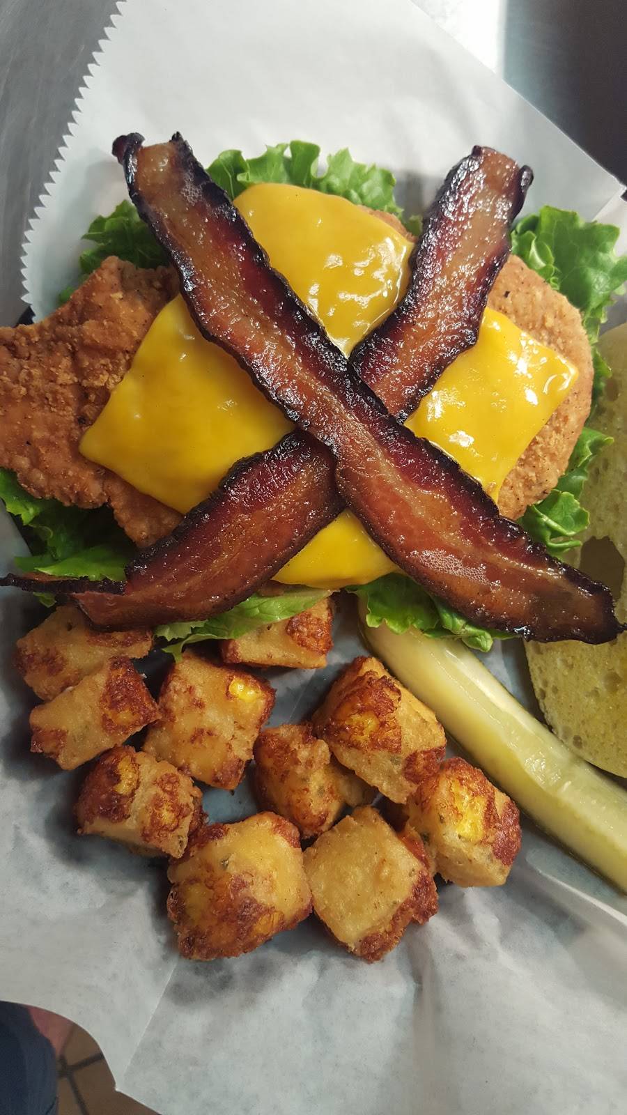 Remis Thirsty Moose | restaurant | 9423, N3135 Co Rd V, Poynette, WI 53955, USA | 6086354311 OR +1 608-635-4311