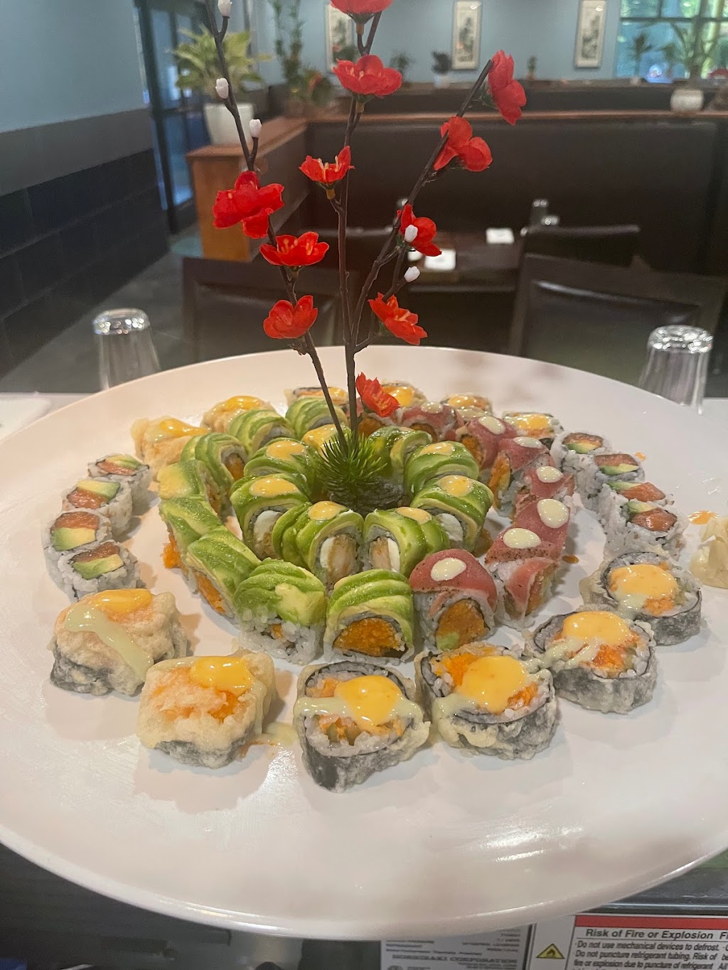 Sakana Asian Bistro | restaurant | 965 S Main St, Cheshire, CT 06410, USA | 2038061624 OR +1 203-806-1624