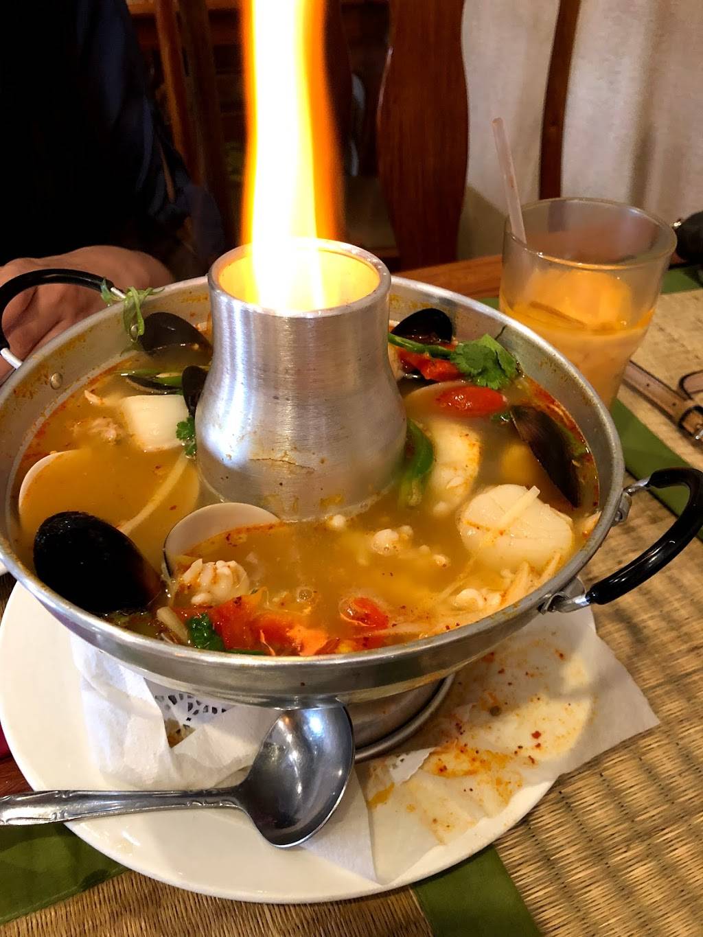 Mins Kitchen | meal takeaway | 1040 Foothill Blvd, La Cañada Flintridge, CA 91011, USA | 8187906074 OR +1 818-790-6074