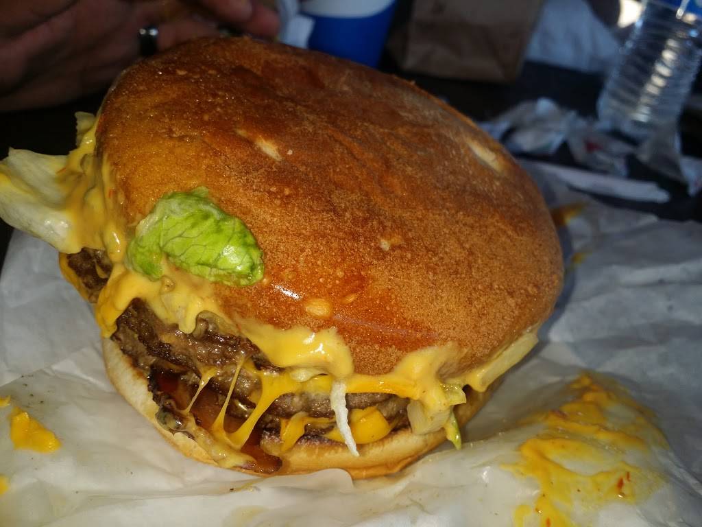 Lous Drive In | restaurant | 6229 Watt Ave, North Highlands, CA 95660, USA | 9163325622 OR +1 916-332-5622