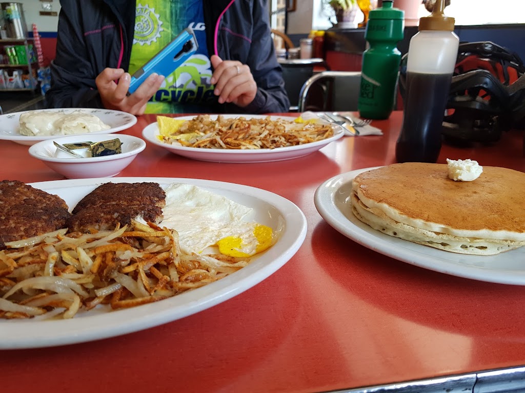 Prairie Ranch House Restaurant | restaurant | 402 Central Ave, Wiggins, CO 80654, USA | 9704837872 OR +1 970-483-7872