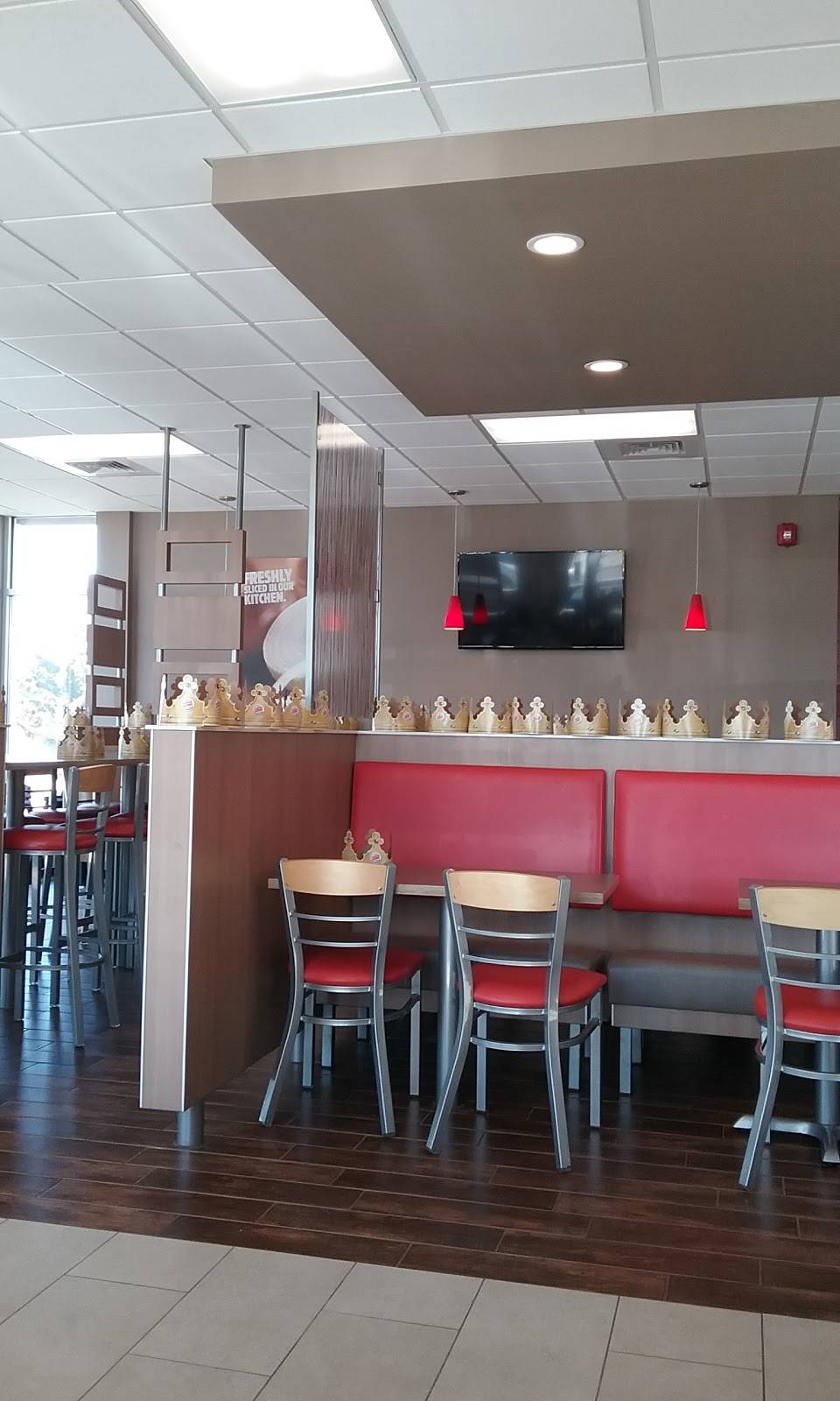 Burger King | restaurant | 300 S Midwest Blvd, Midwest City, OK 73110, USA | 4057372991 OR +1 405-737-2991