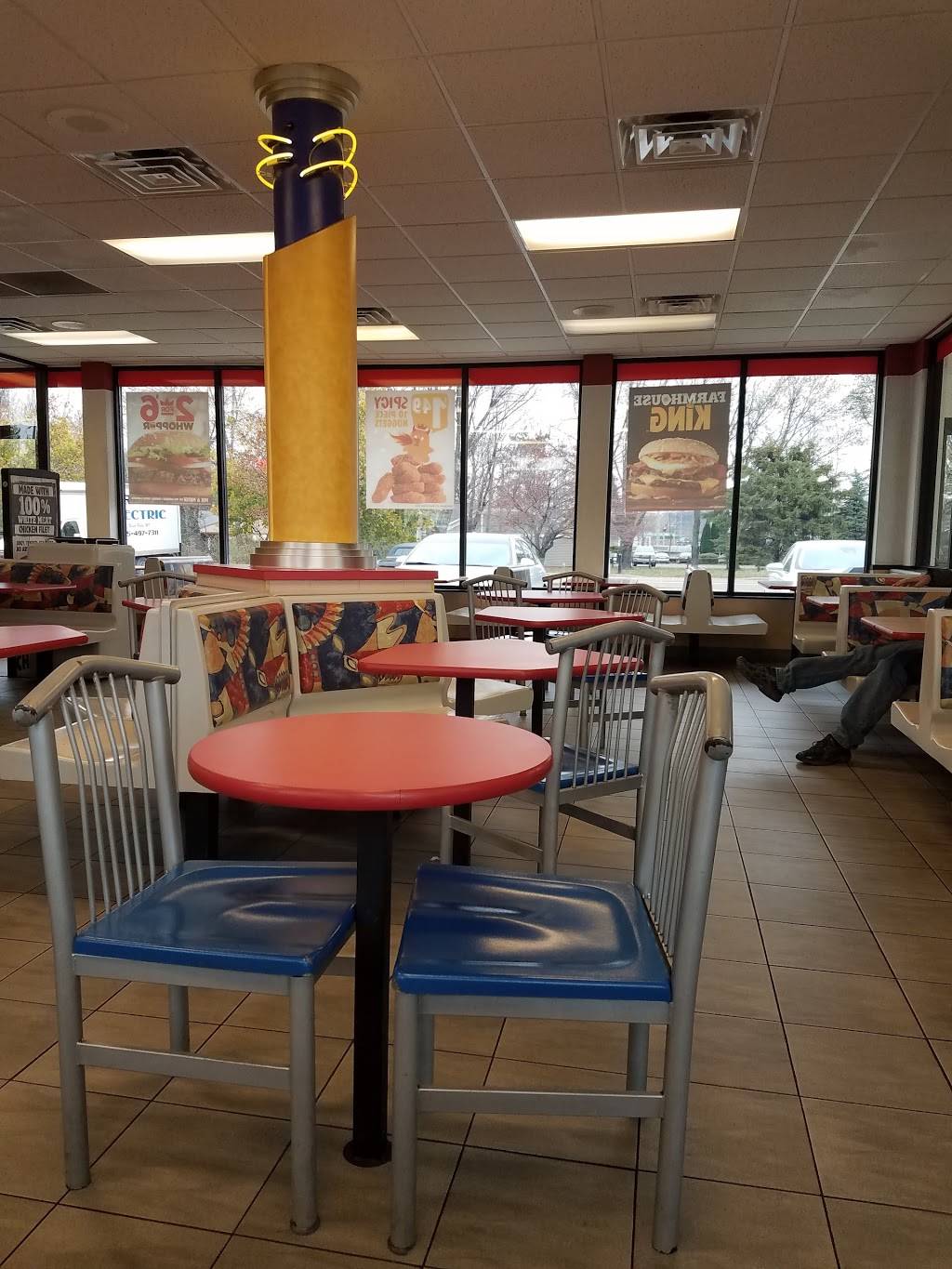 Burger King | restaurant | 1287 N Main St, River Falls, WI 54022, USA | 7154266487 OR +1 715-426-6487