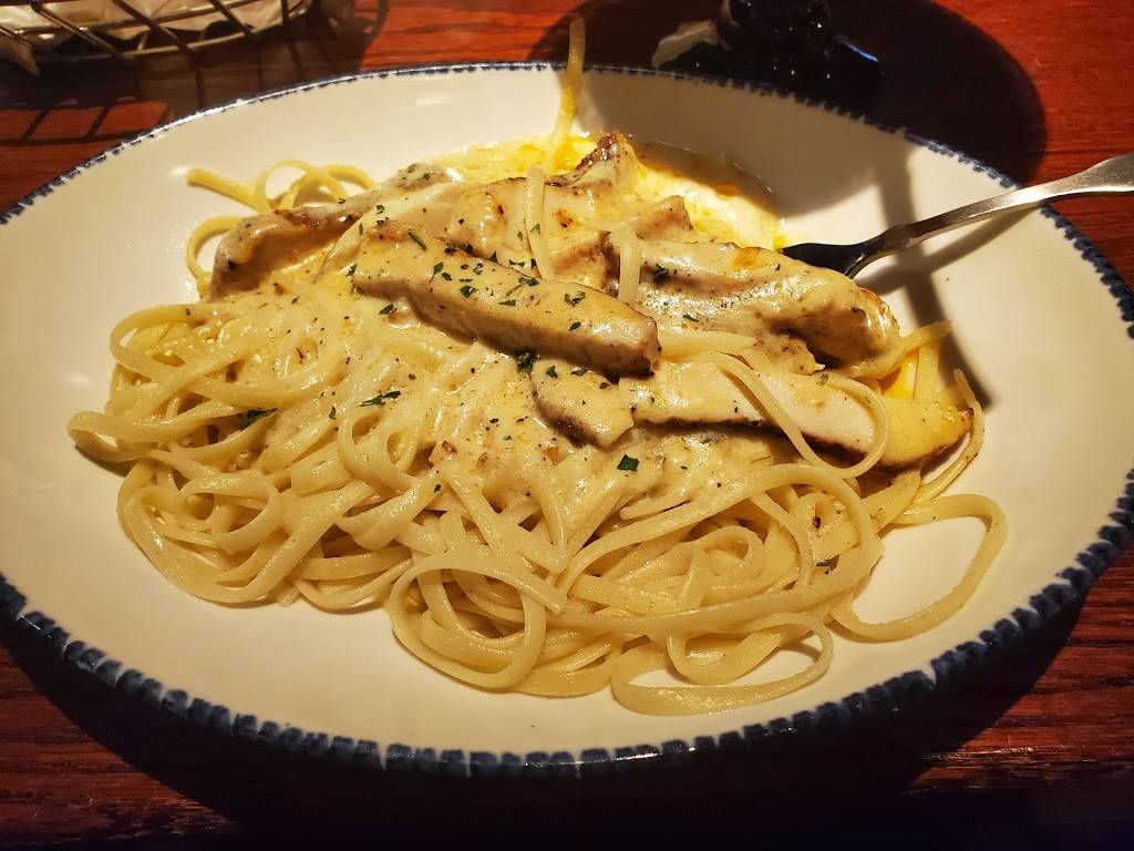 Red Lobster | restaurant | 1860 Joe Battle Blvd, El Paso, TX 79936, USA | 9158499844 OR +1 915-849-9844