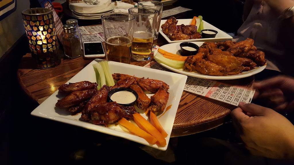 The Irish Oak | restaurant | 3511 N Clark St, Chicago, IL 60657, USA | 7739356669 OR +1 773-935-6669