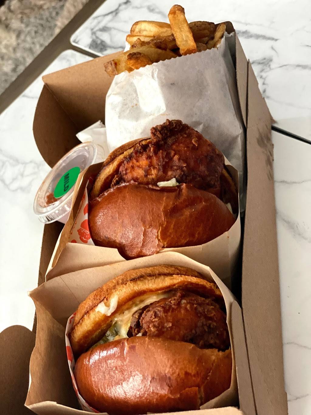 Fry the Coop | restaurant | 1529 W Chicago Ave, Chicago, IL 60642, USA | 3126006198 OR +1 312-600-6198