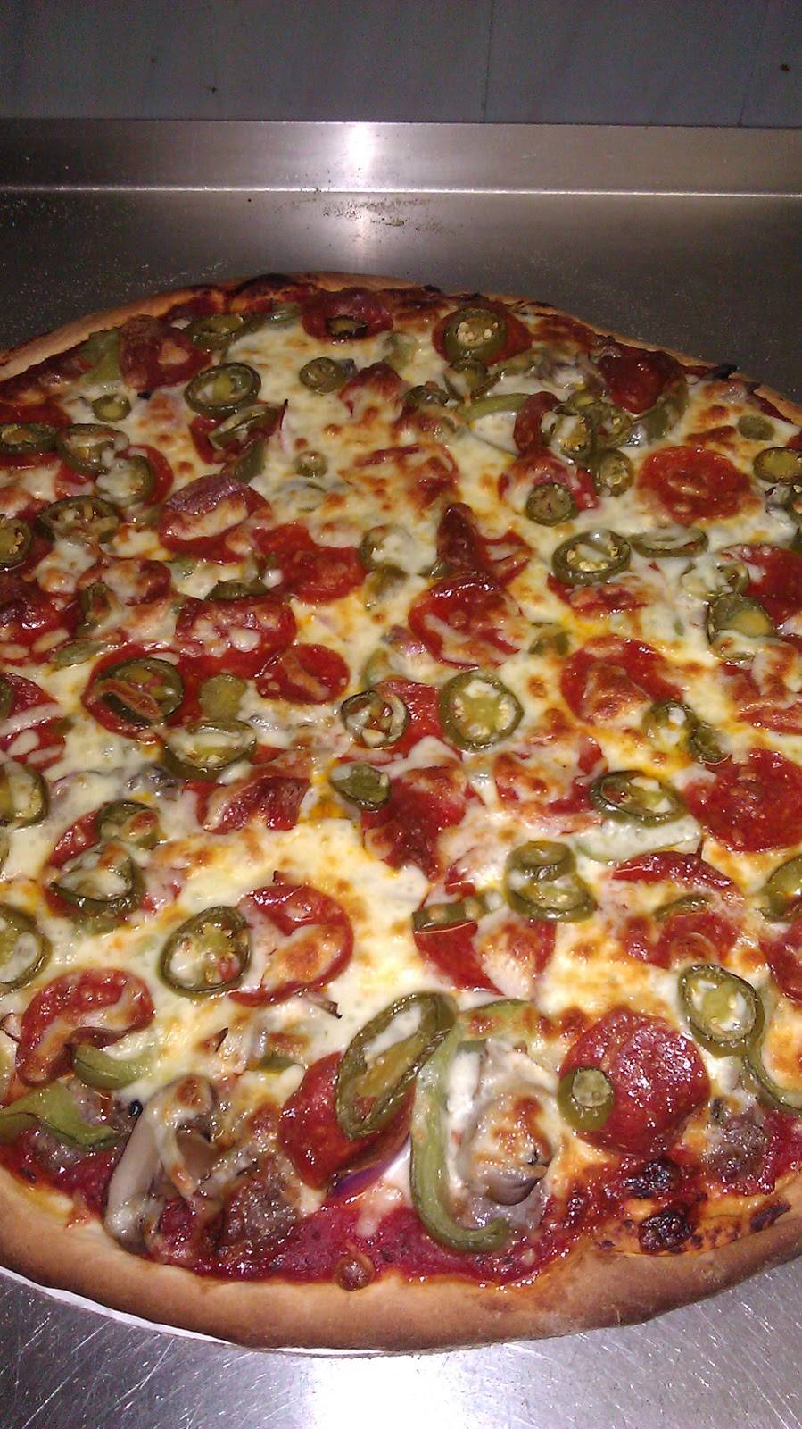 Natys Pizza 26st | restaurant | 3810, 3849 W 26th St, Chicago, IL 60623, USA | 7732778644 OR +1 773-277-8644
