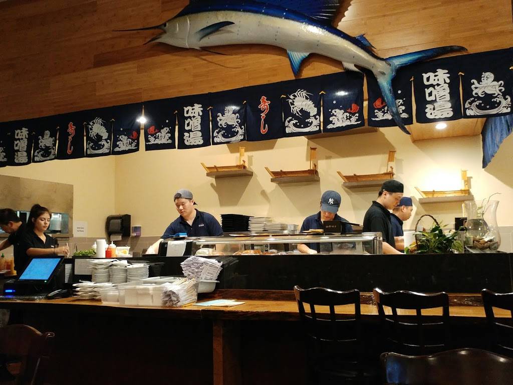 Oishi Sushi | restaurant | 325 S Barrington Rd, Schaumburg, IL 60193, USA | 8472787298 OR +1 847-278-7298