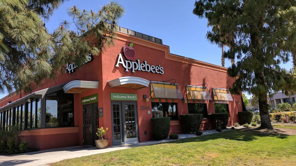 Applebees Grill + Bar | restaurant | 2046 W Redlands Blvd, Redlands, CA 92373, USA | 9093357372 OR +1 909-335-7372