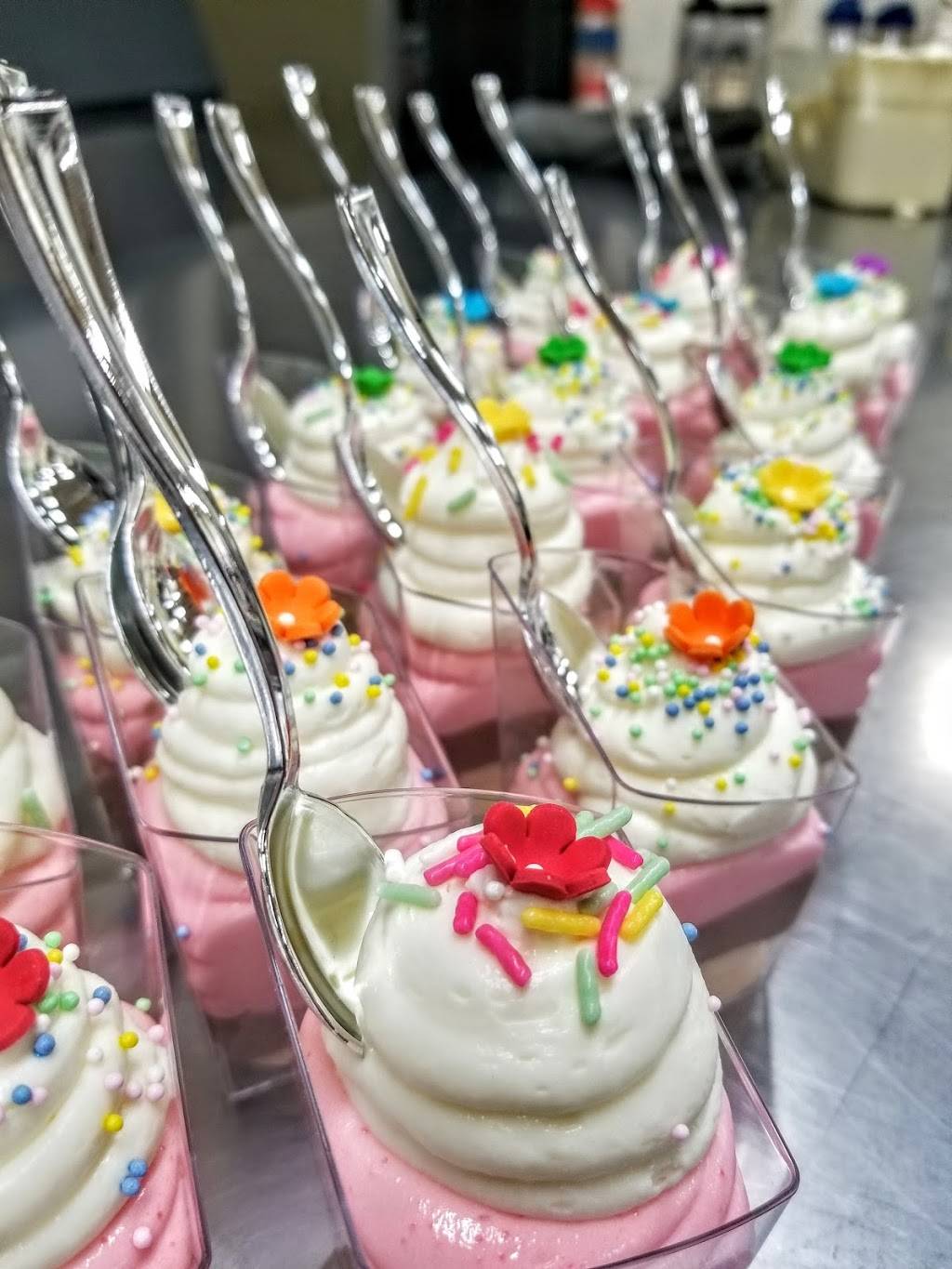 Robinhill Restaurant | restaurant | 16499, 16441 Old U.S. 27, Lansing, MI 48906, USA | 5173720217 OR +1 517-372-0217