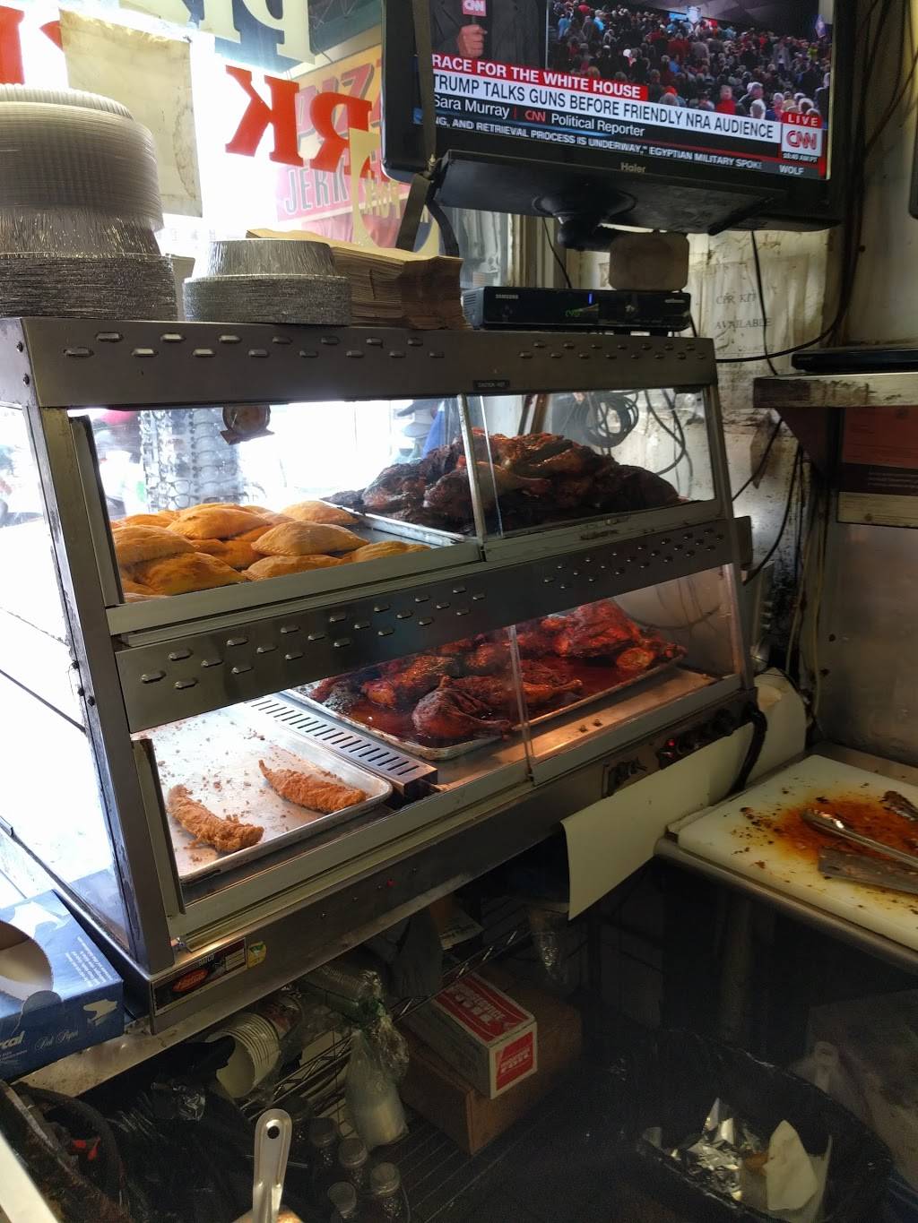 Tonys Pizza | restaurant | 312 Utica Ave, Brooklyn, NY 11213, USA | 7187744440 OR +1 718-774-4440