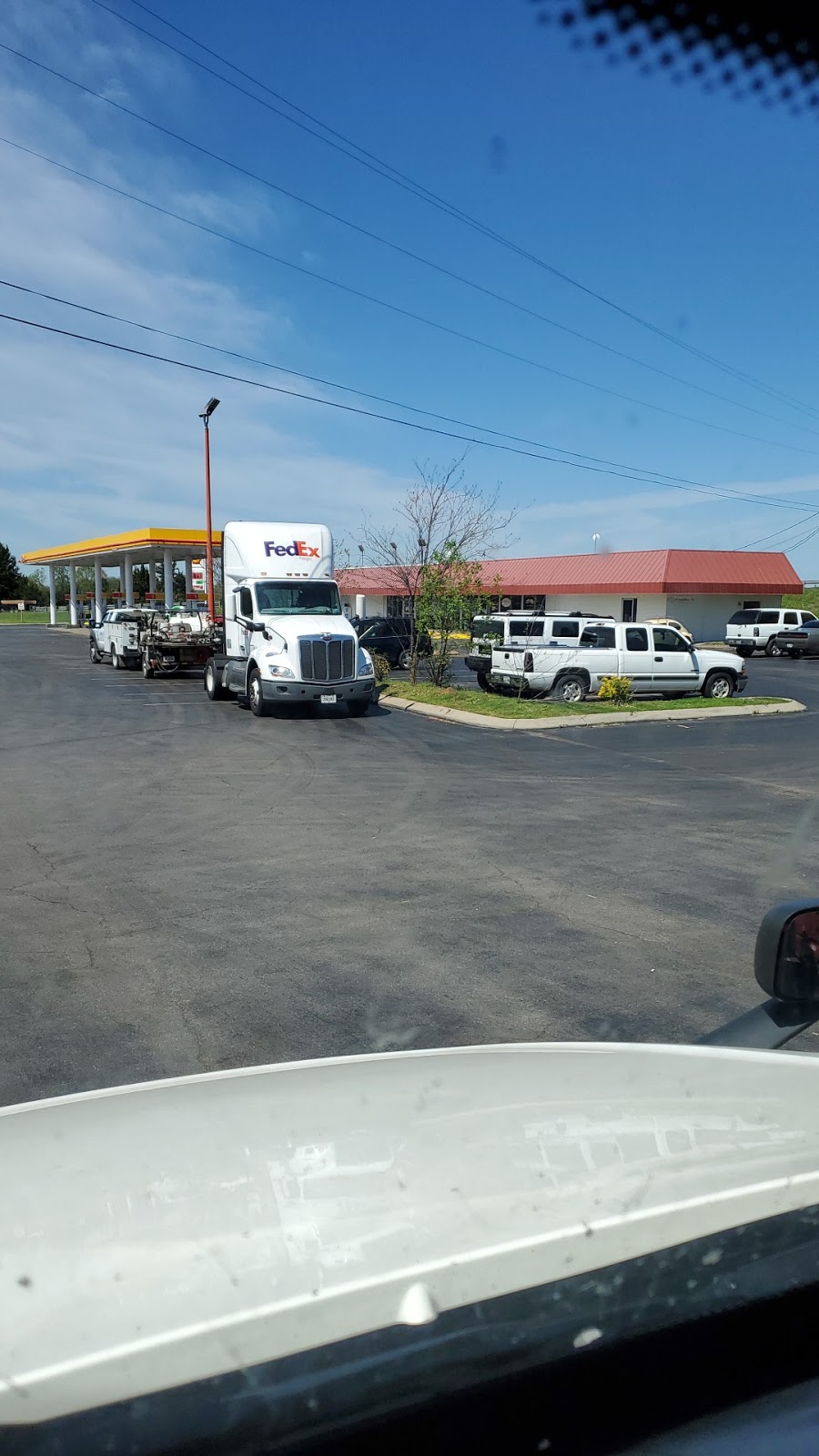 Shell | restaurant | 5965 Miller Rd, Christiana, TN 37037, USA | 6158981471 OR +1 615-898-1471