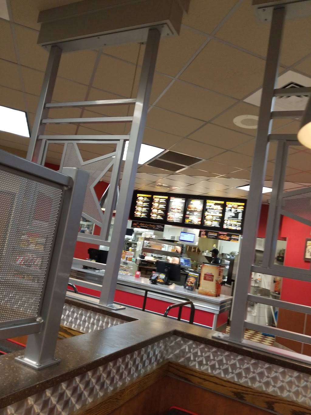 Hardees | restaurant | 907 Lawrence Dr, Burlington, IA 52601, USA | 3197524029 OR +1 319-752-4029