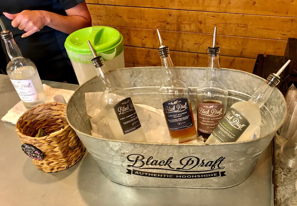 Black Draft Farm & Distillery | restaurant | 2878 Dry Run Rd, Martinsburg, WV 25403, USA | 5406860100 OR +1 540-686-0100